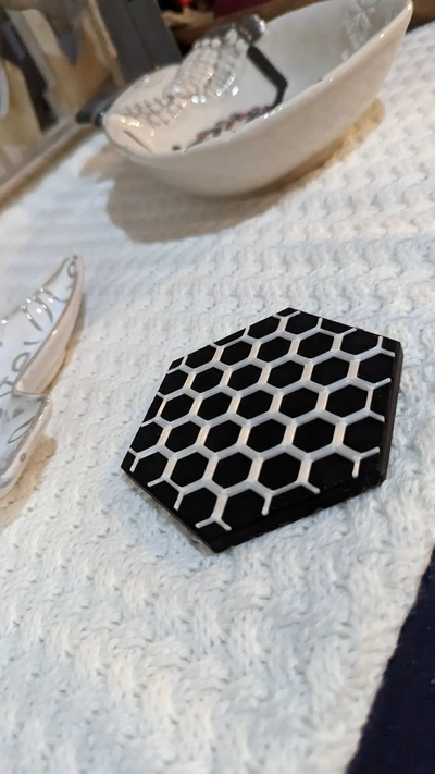 hexagon coaster - 3d by rwbdesigns on thangs 3d print model - Mito3D
