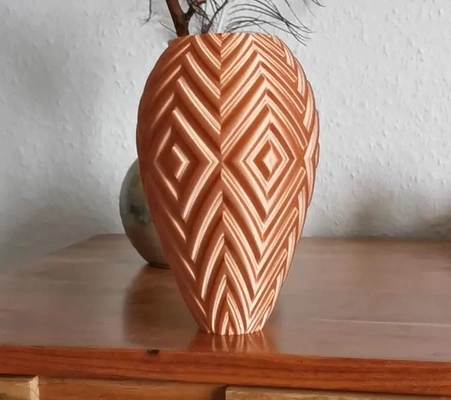 holometrisch vase 3d by malzman on danke 3d print model - Mito3D