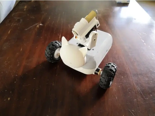 láser gato juguete robot 3d by fujisama on gracias 3d print model - Mito3D
