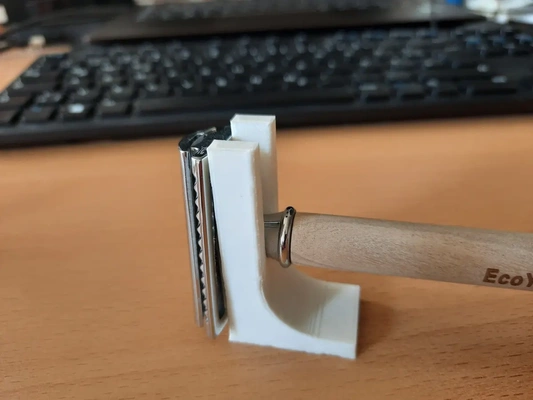 minimalistic razor holder - 3d by feeee23 on thangs 3d print model - Mito3D
