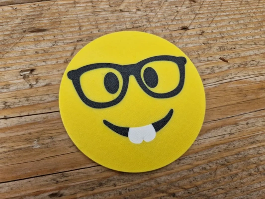 nerd face emoji coaster ams ready - 3d by omsculpts on thangs coffee caffeine starbucks drink decor ner smiley funny cute glasses 3d print model - Mito3D