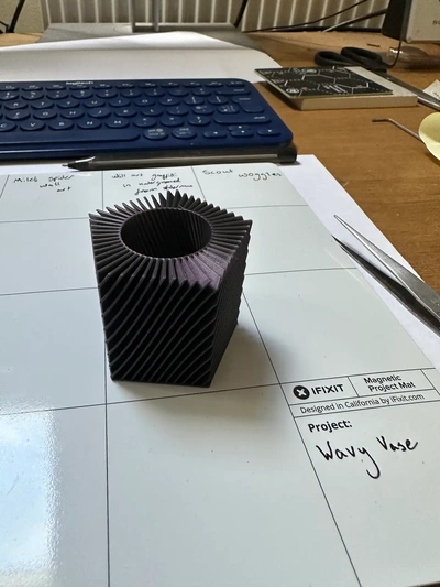 pentagon fin vases - backtoschool pen pot 3d by theethetree on thangs 3d print model - Mito3D