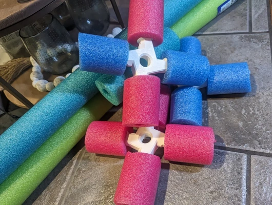 pool noodle throwing star - 3d by rwbdesigns on thangs 3d print model - Mito3D