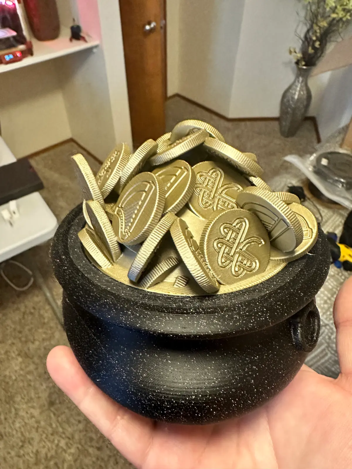 pot o gold - stash container 3d by thelightspd on thangs 3D print model - Mito3D