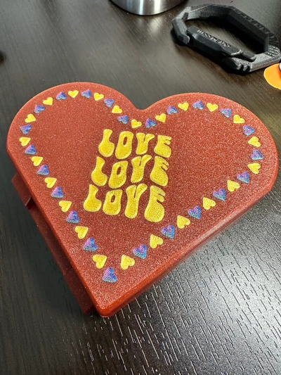 print in place threaded locking valentines day heart box a twist - 3d by thelightspd on thangs 3d print model - Mito3D