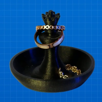 queen ring holder - 3d by printingbuilds on thangs 3d print model - Mito3D