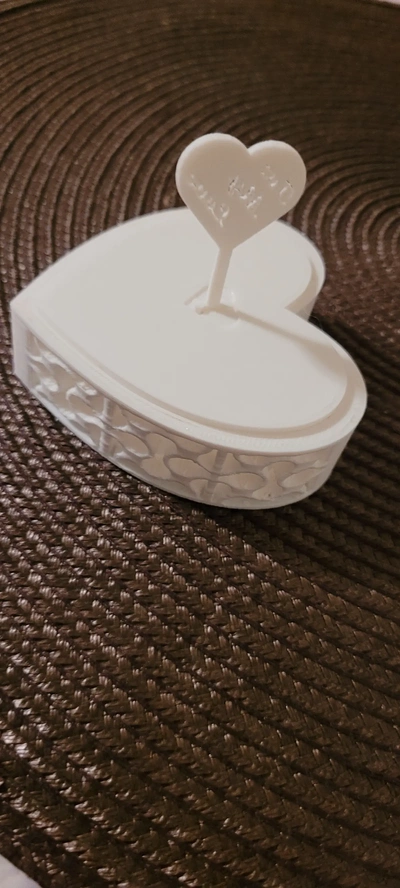 remix of simple heart box lid givaway - 3d by jex7 on thangs valentine easy no supports 3dprintbunny s day arts & entertainment music audio urban hip-hop 3d print model - Mito3D