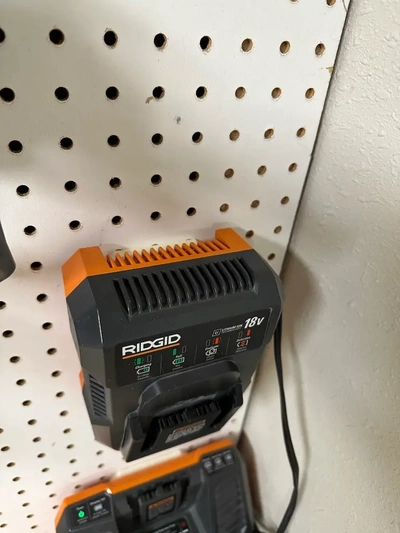 ridgid battery charger mount pegboard r840095 r86092 - 3d by abomb on thangs 3d print model - Mito3D