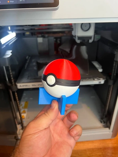 einfach pokeball cosplay or dekoration 3d by grizzledgnom on danke 3d print model - Mito3D