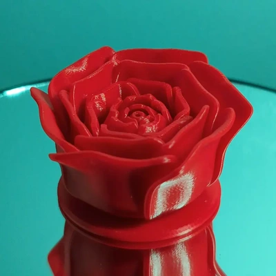sitting rose - 3d by rwbdesigns on thangs 3d print model - Mito3D