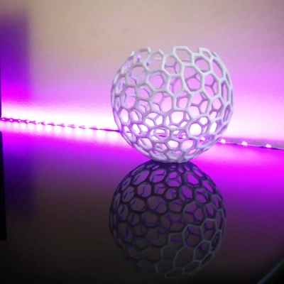 esfera voronoi vaso 3d by sona on 3d print model - Mito3D