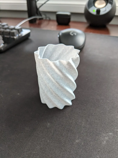 spiral vase storing people to store - 3d by exhausted on thangs 3d print model - Mito3D