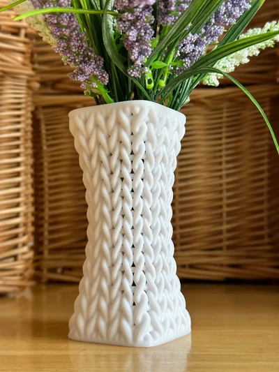 quadrat gestrickt vase 3d by davemakesstuff on danke stricken weben weberei textil blume zuhause haus dekor 3d print model - Mito3D