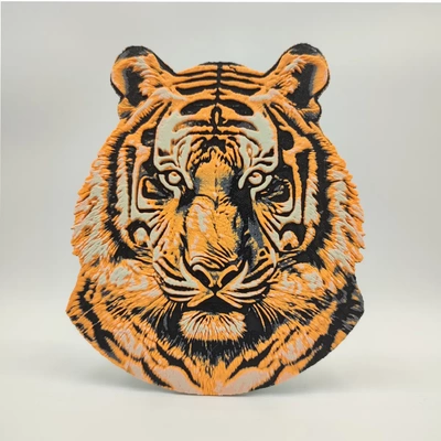 tiger - hueforge 3d by bamingodesign on thangs forest jungle wall wall-art bambu prusa filamentpainting 3d print model - Mito3D