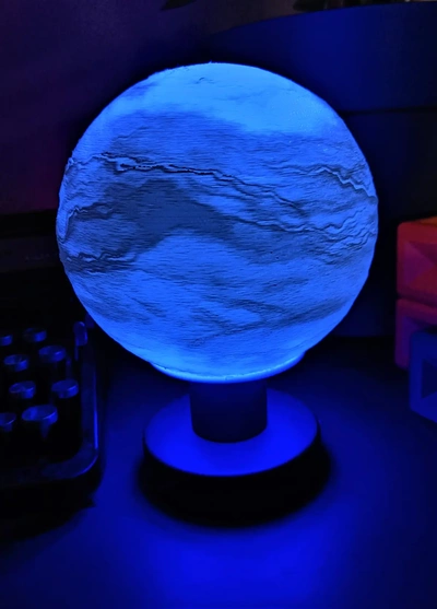 urano escritorio lámpara 3d by ri0m0 on gracias hogar casa jardín lamparas encendiendo litofano planeta 3d print model - Mito3D