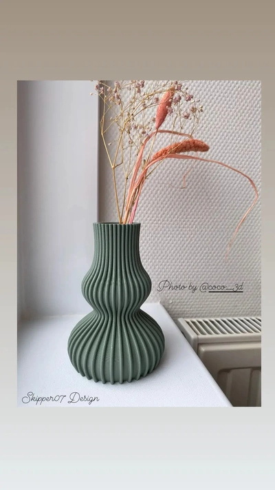 vase 330 - 3d by skipper07 on thangs table 3d print model - Mito3D