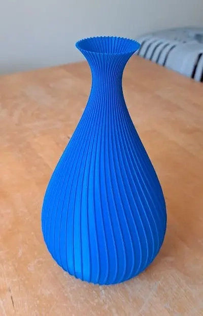 vaso goffrato spline 3d by spazioso on grazie 3d print model - Mito3D