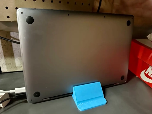 vertical laptop stand - 3d by willdavidwarren on thangs 3d print model - Mito3D