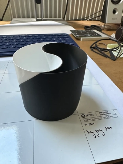 yin-yang vase - backtoschool 3d by theethetree on thangs 3d print model - Mito3D