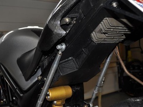 motosiklet undertail - özel ducati canavar kuyruk suzuki sv650 uygun Otomotiv eliminater 2011 fender tepsi undertray 3d print model - Mito3D