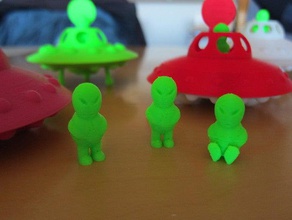 küçük yeşil adamlar uçan Daire pilotlar diğer uzaylı özellikli nükleer openscad oyuncak ufo 3d print model - Mito3D