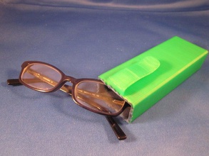 childs funda de gafas 3d print model - Mito3D