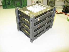 standalone harddrive brackets computer 35 disk harddisk 3d print model - Mito3D