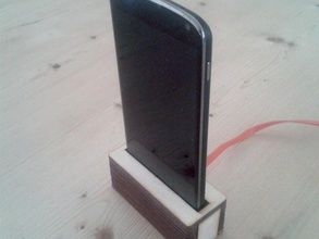 taglio laser nexus 4 stand di ricarica mobile telefono 3d print model - Mito3D