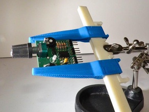 pcb tornillo de banco la electrónica útil abrazadera herramienta 3d print model - Mito3D