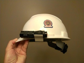 bride-sur le casque de lampe poche à clip outils customizer frontale phare 3d print model - Mito3D