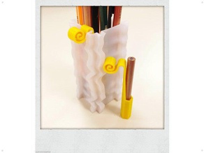 breve matita sollevatore contenitori 3d print model - Mito3D