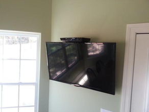 dvd cable box dvr above tv adjustable angle shelf vesa 200mm flat panel hdtv gadgets mount 3d print model - Mito3D