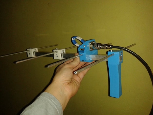 yagi-uda anten Müdürü tutucu kavrama diy 3D print model - Mito3D