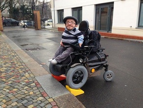 3d baskılı tekerlekli sandalye-bir step rampa outdoor garden access accessibility berlin disability disabled handicap handicapped rampe ramps rollstuhl stair stairs steps 3d print model - Mito3D