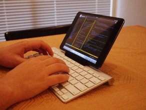 ipad mini-apple wireless keyboard-Halter tablet 3d print model - Mito3D