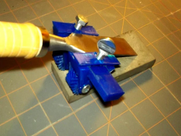 honeboy schärfen jig hand tools Meißel guide Flugzeug hobeleisen 3D print model - Mito3D