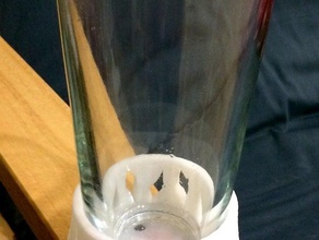 pintbottle suporte de copo do agregado familiar cerveja 3d print model - Mito3D