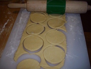 cukie cootter rollo cocina de comedor cookie cortador galletas bola masa hervida openscad paramétrico 3d print model - Mito3D