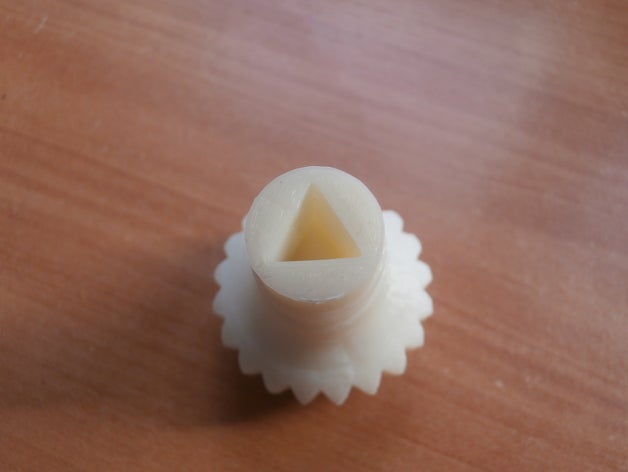 chiave a triangolo llave triangulo mano strumenti caja elctrica scatola elettrica 3D print model - Mito3D