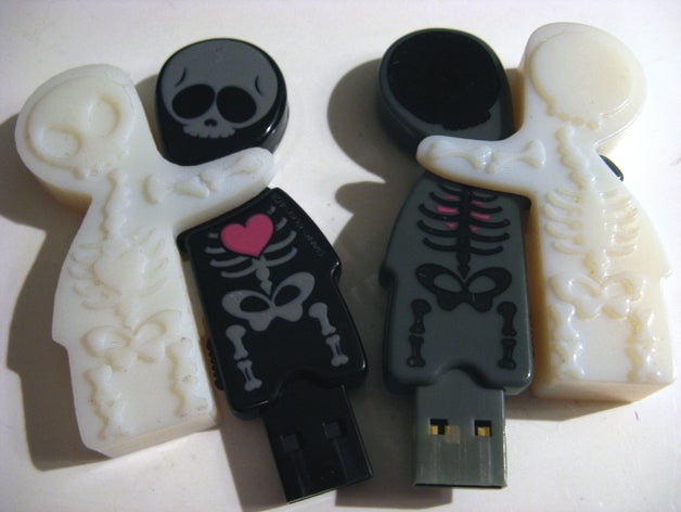 scheletro usb amico giocattolo gioco accessori 3D print model - Mito3D