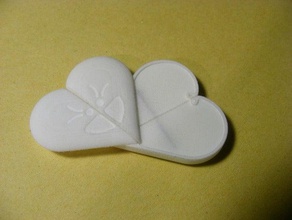 ilusionista relicario la joyería Impreso en 3d mariposa película de proposición corazón mecánica réplica 3d print model - Mito3D