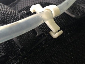 camelbak type potable tubehose clip sport à l'extérieur l'hydratation mouserunner muddyfox la pipe l'exécution de 3d print model - Mito3D