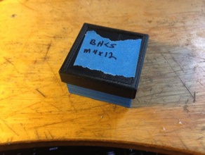 la pequeña caja de tapa abatible los contenedores sujetador cuadro 3d print model - Mito3D