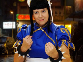 chun-li street fighter bilezik entegre menteşe mandalı sahne jewlery 3d print model - Mito3D