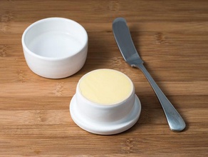 francês manteiga prato a cozinha jantar crock 3d print model - Mito3D