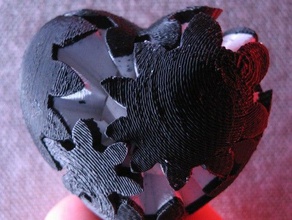 crujiente micro engranaje de corazón llaveros dual dualstrusion mashup 3d print model - Mito3D