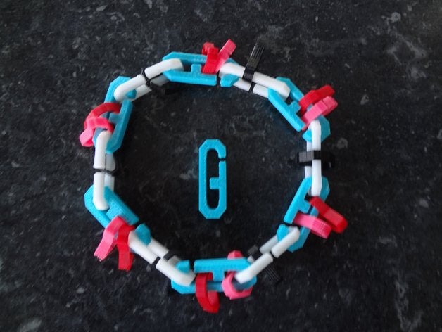 mektup zinciri etkileşimli sanat 3D print model - Mito3D