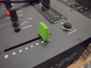 el cross fader audio 22 dj mezclador muisic xone 3d print model - Mito3D