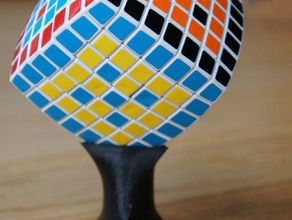 twistedtriangle interactifs art cubeholder rubik' vase 3d print model - Mito3D