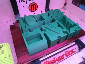 Adventskalender vernickelt Replikator - Spielzeug Spiele Weihnachten Weihnachtsbaum 3d print model - Mito3D